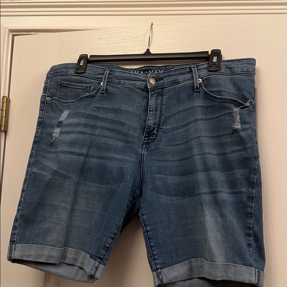 Ava & Viv Classic Blue Denim Bermuda Shorts, Size 20W